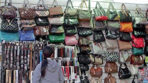 fake clothes in dubai - Dubai counterfeit stores.